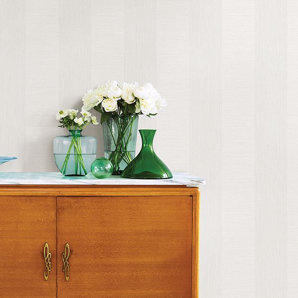 intrepid-white-faux-grasscloth-stripe-wallpaper-york-wallcoverings-2908-25306