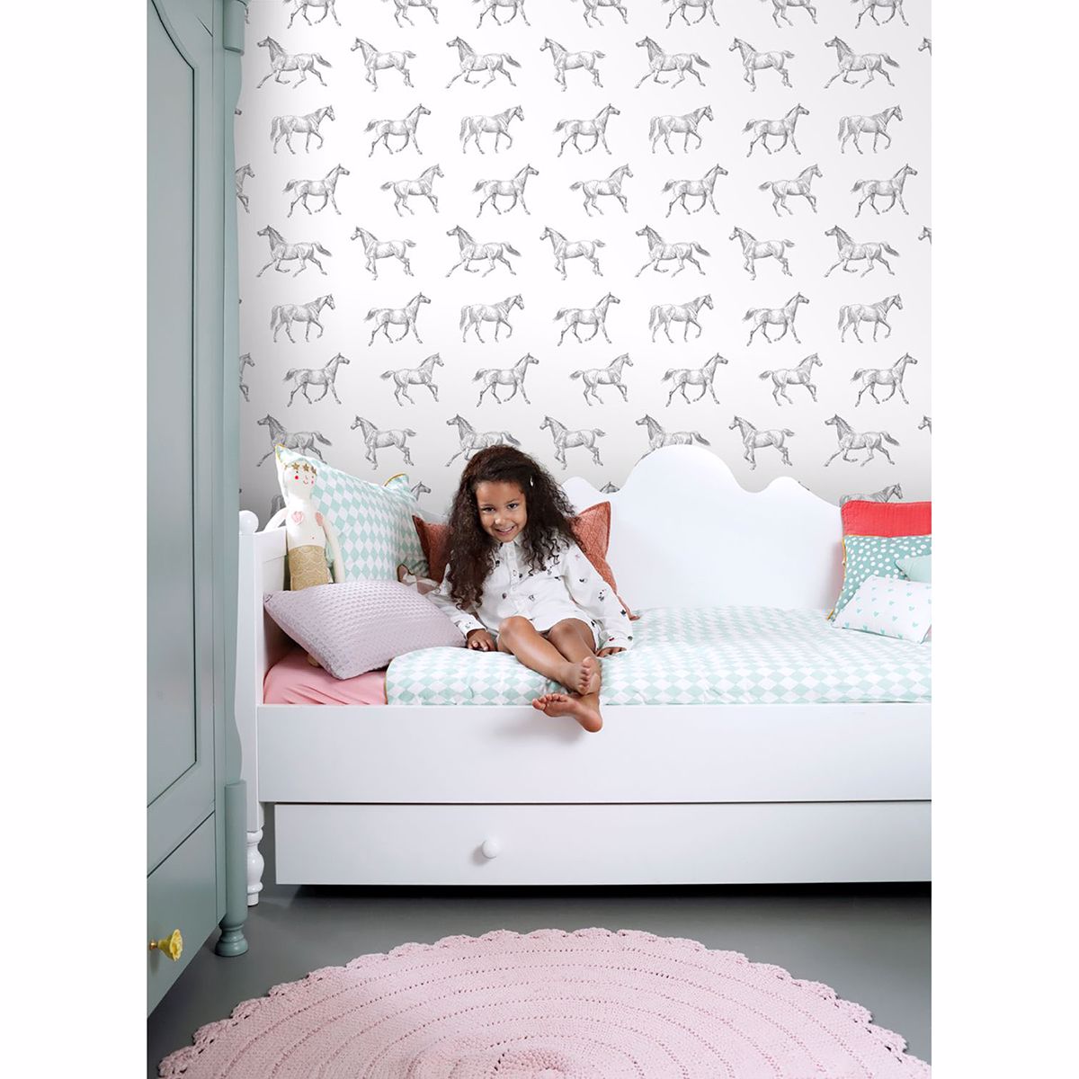 burnett-off-white-horses-wallpaper-york-wallcoverings-dd128807 - York Wallcoverings Papel pintado