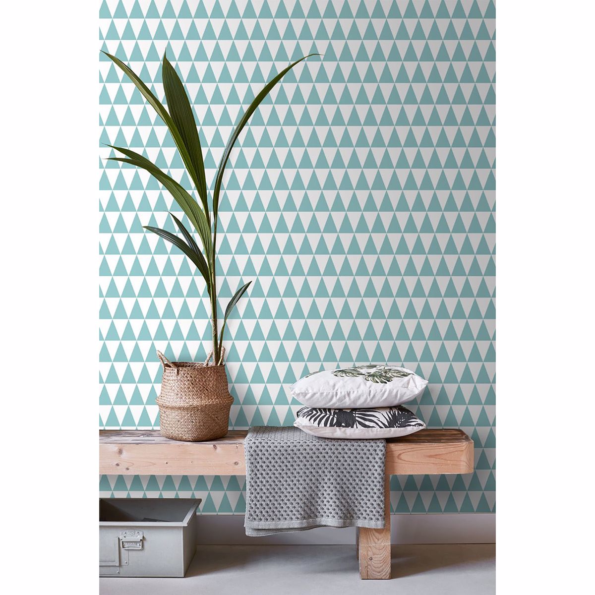 verdon-aquamarine-geometric-wallpaper-york-wallcoverings-dd128844 - York Wallcoverings Wallpaper