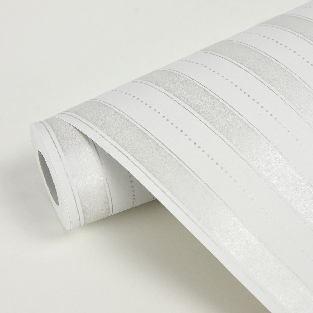 symphony-platinum-stripe-wallpaper-york-wallcoverings-2948-27004