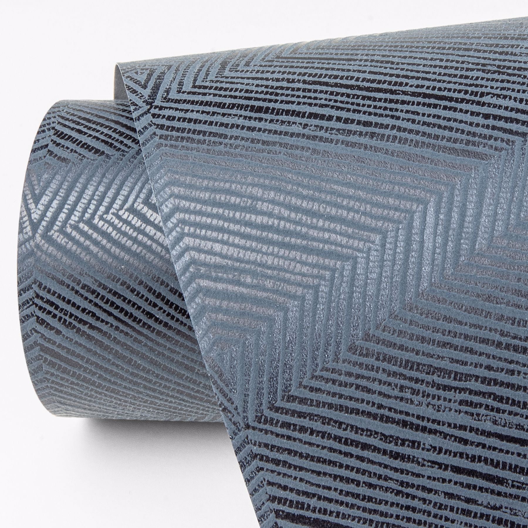 aspen-indigo-chevron-wallpaper-scott-living-york-wallcoverings-2964-25917