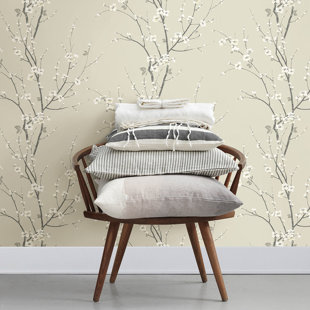 monterey-ivory-floral-branch-wallpaper-york-wallcoverings-2927-81805