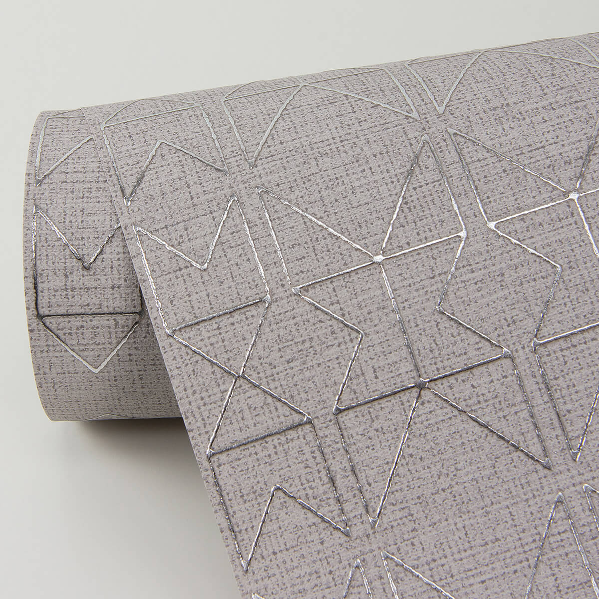 paititi-silver-diamond-trellis-wallpaper-york-wallcoverings-4019-86406 - York Wallcoverings Wallpaper