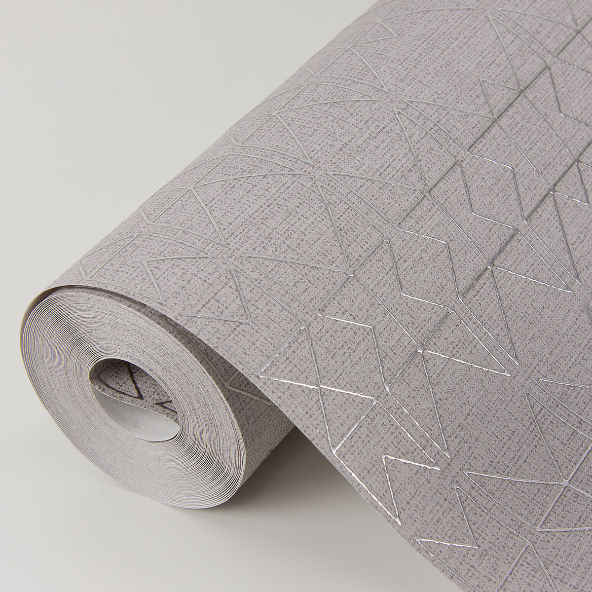 paititi-silver-diamond-trellis-wallpaper-york-wallcoverings-4019-86406 - York Wallcoverings Wallpaper