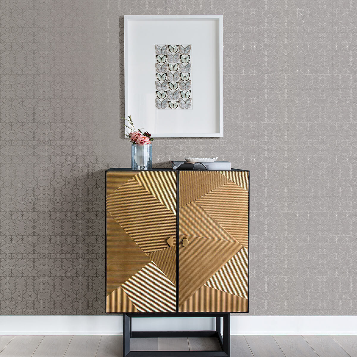 paititi-silver-diamond-trellis-wallpaper-york-wallcoverings-4019-86406 - York Wallcoverings Wallpaper