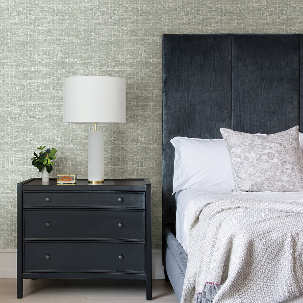 samos-sage-texture-wallpaper-york-wallcoverings