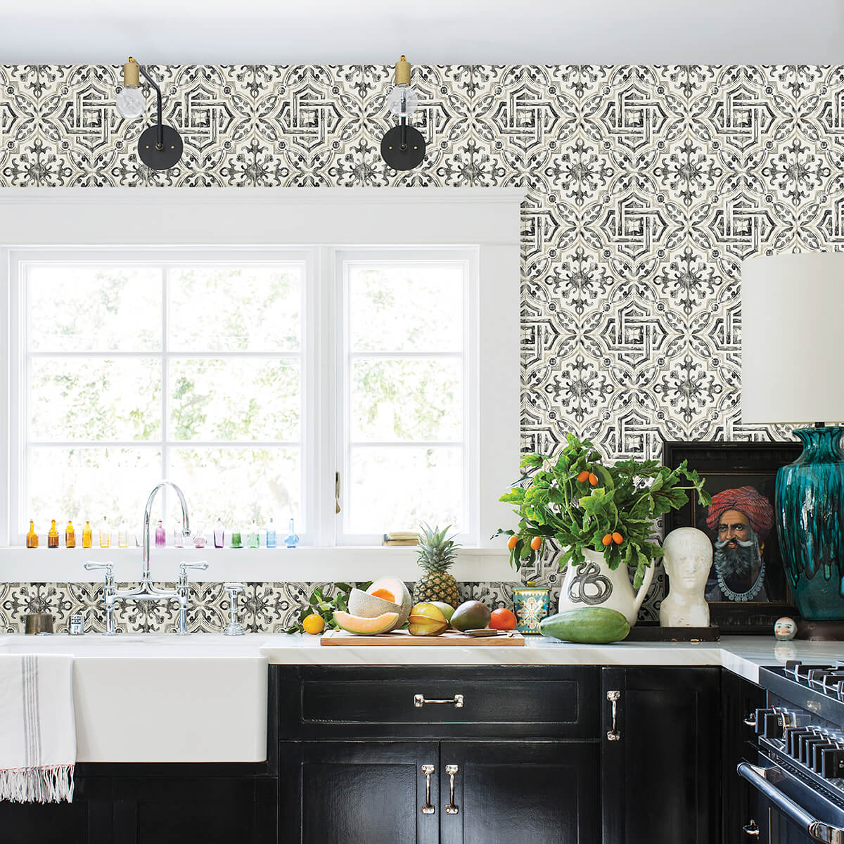 sonoma-black-spanish-tile-wallpaper-york-wallcoverings-3123-12331 - York Wallcoverings Papel pintado