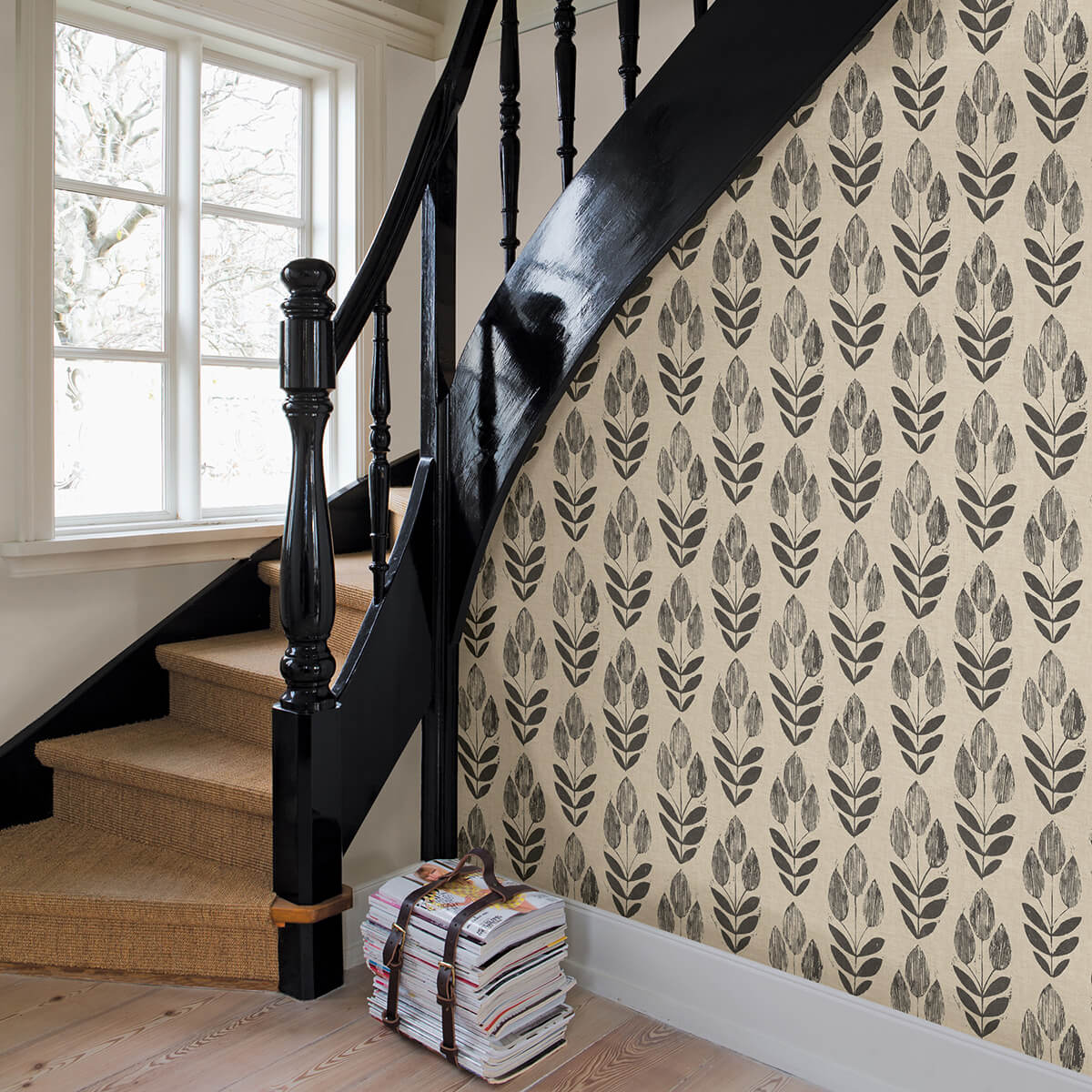 garland-black-block-tulip-wallpaper-york-wallcoverings-3123-24474 - York Wallcoverings Papel pintado