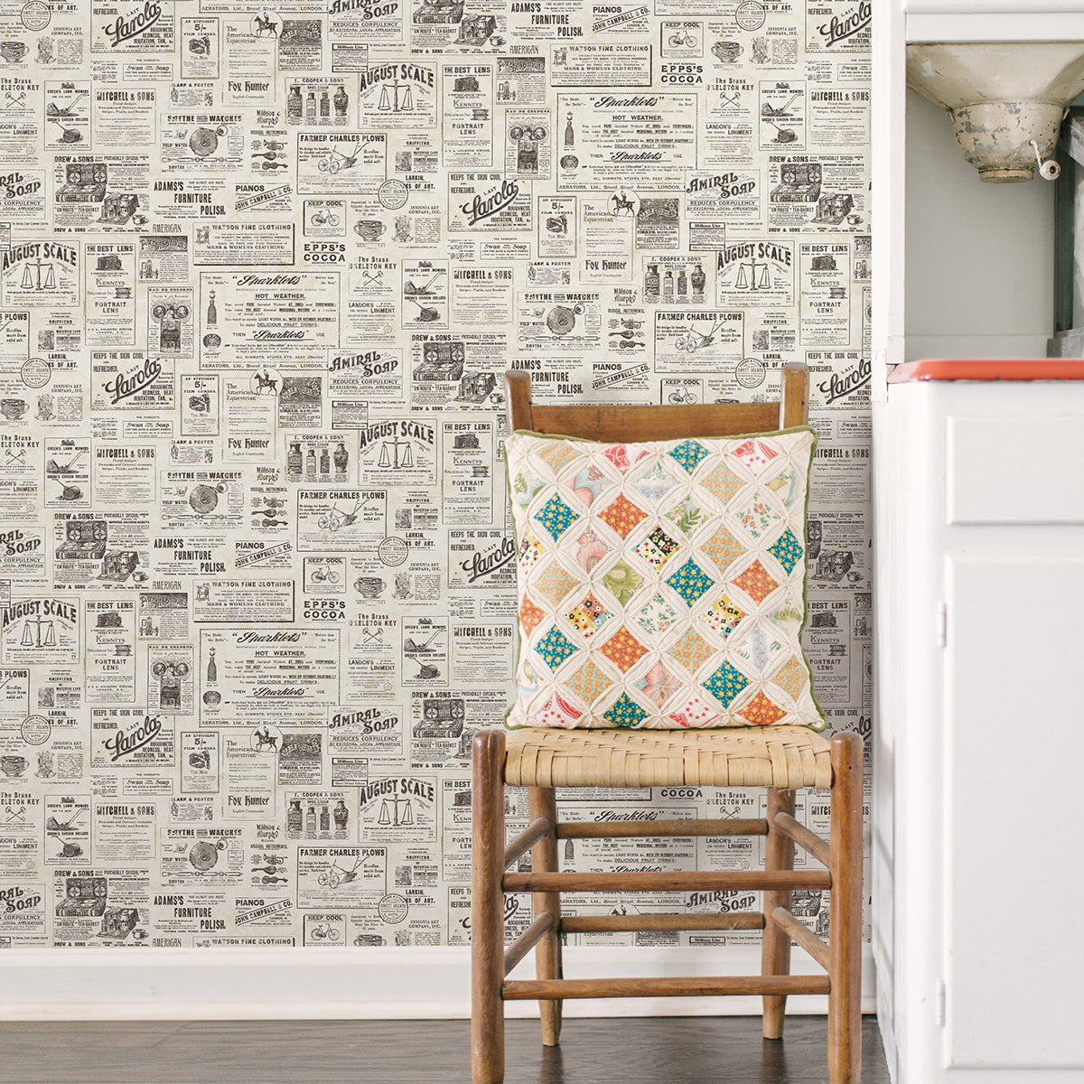 adamstown-cream-newspaper-classifieds-wallpaper-york-wallcoverings-3123-64271