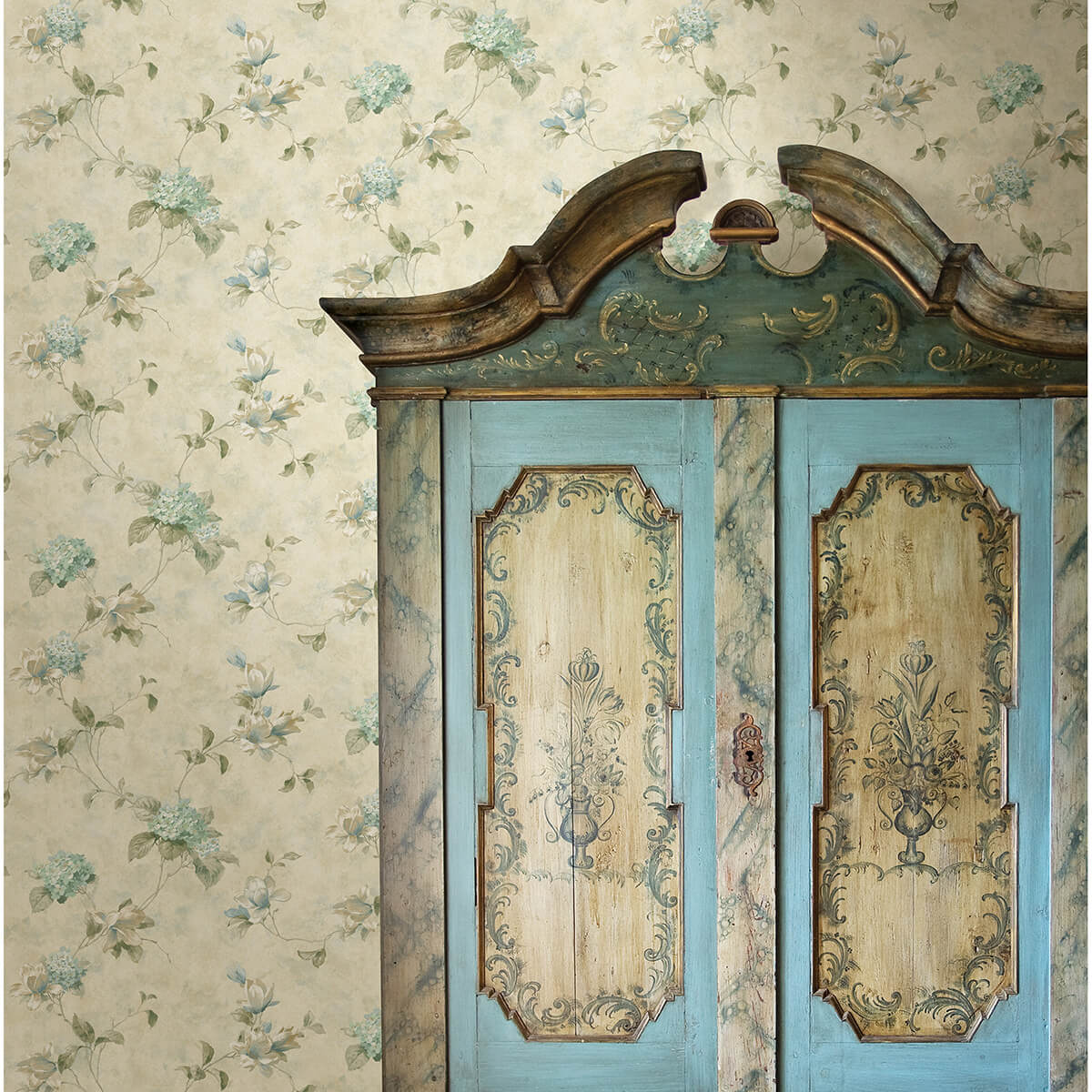 magnolia-teal-hydrangea-trail-wallpaper-york-wallcoverings-3123-76305 - York Wallcoverings Papel pintado