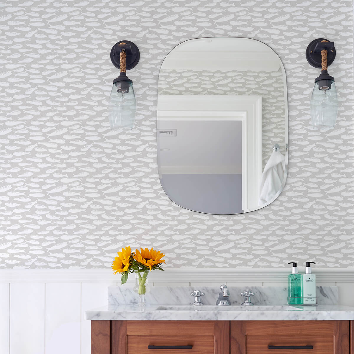 nunkie-light-grey-sardine-wallpaper-york-wallcoverings-3122-10500 - York Wallcoverings Papel pintado