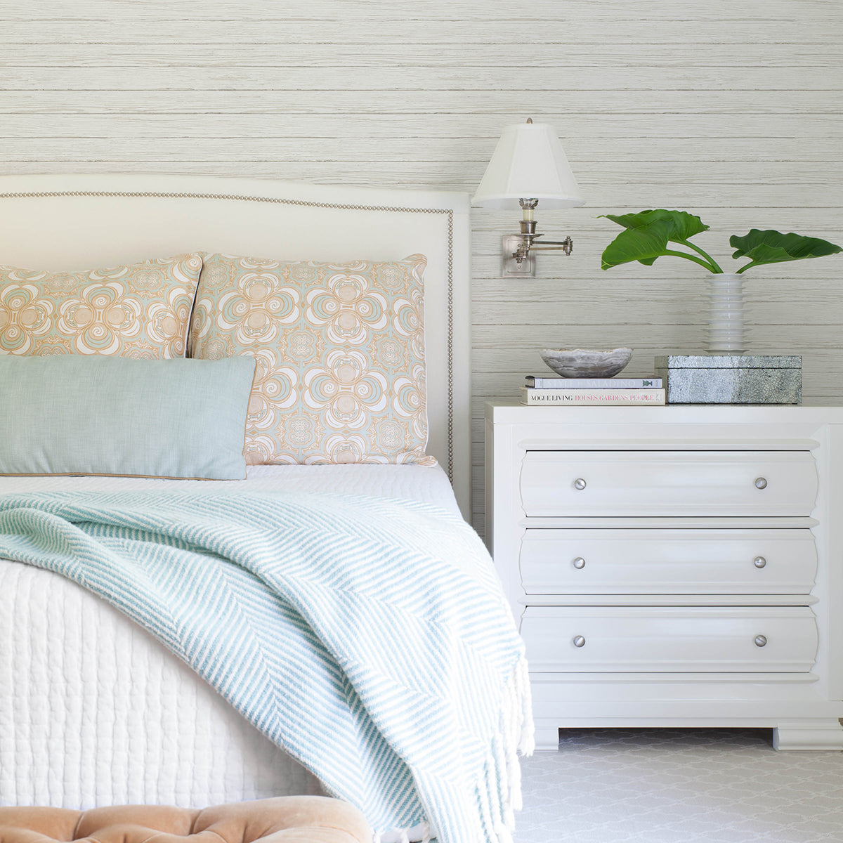 ozma-white-wood-plank-wallpaper-york-wallcoverings-3122-11200