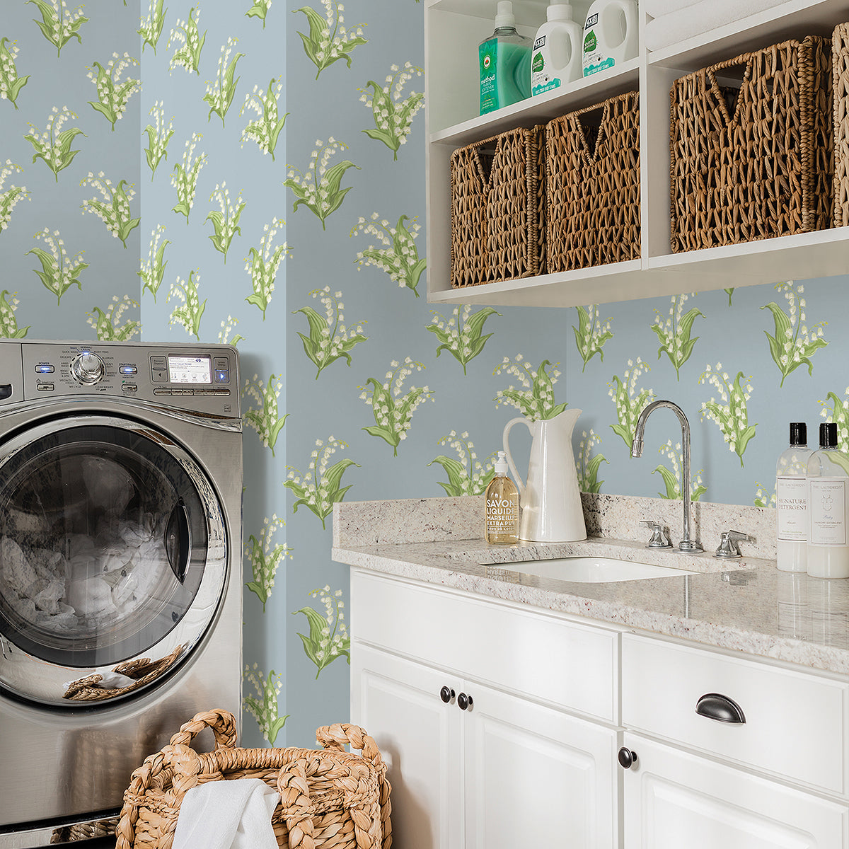 farmington-blue-heather-lily-of-the-valley-wallpaper-by-erin-gates-york-wallcoverings-ast4339