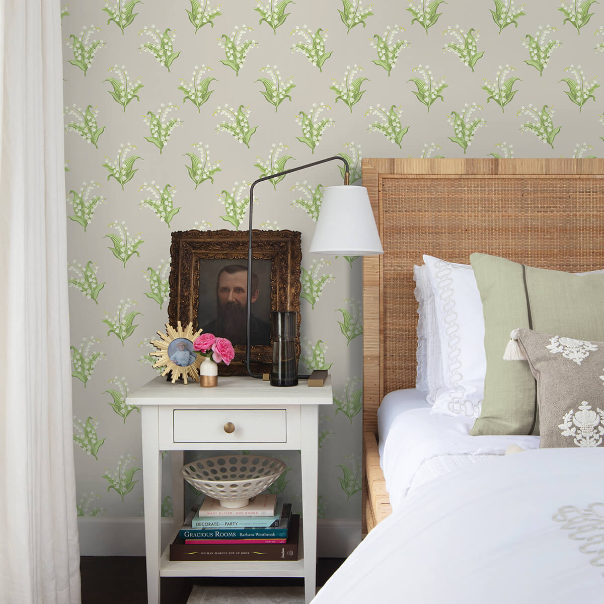 farmington-stone-lily-of-the-valley-wallpaper-york-wallcoverings-ast4341 - York Wallcoverings Wallpaper