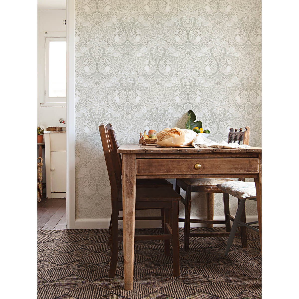 froso-light-grey-garden-damask-wallpaper-york-wallcoverings-2999-24107 - York Wallcoverings Wallpaper