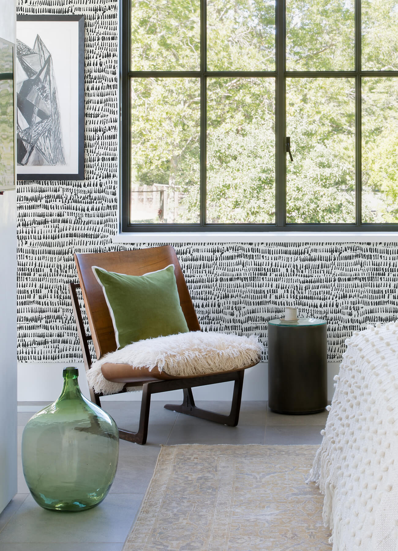 runes-charcoal-brushstrokes-wallpaper-york-wallcoverings-4081-24354 - York Wallcoverings Papel pintado