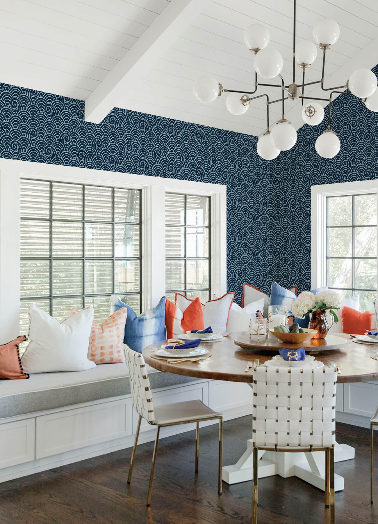 alorah-navy-wave-wallpaper-york-wallcoverings-4081-26305 - York Wallcoverings Papel pintado