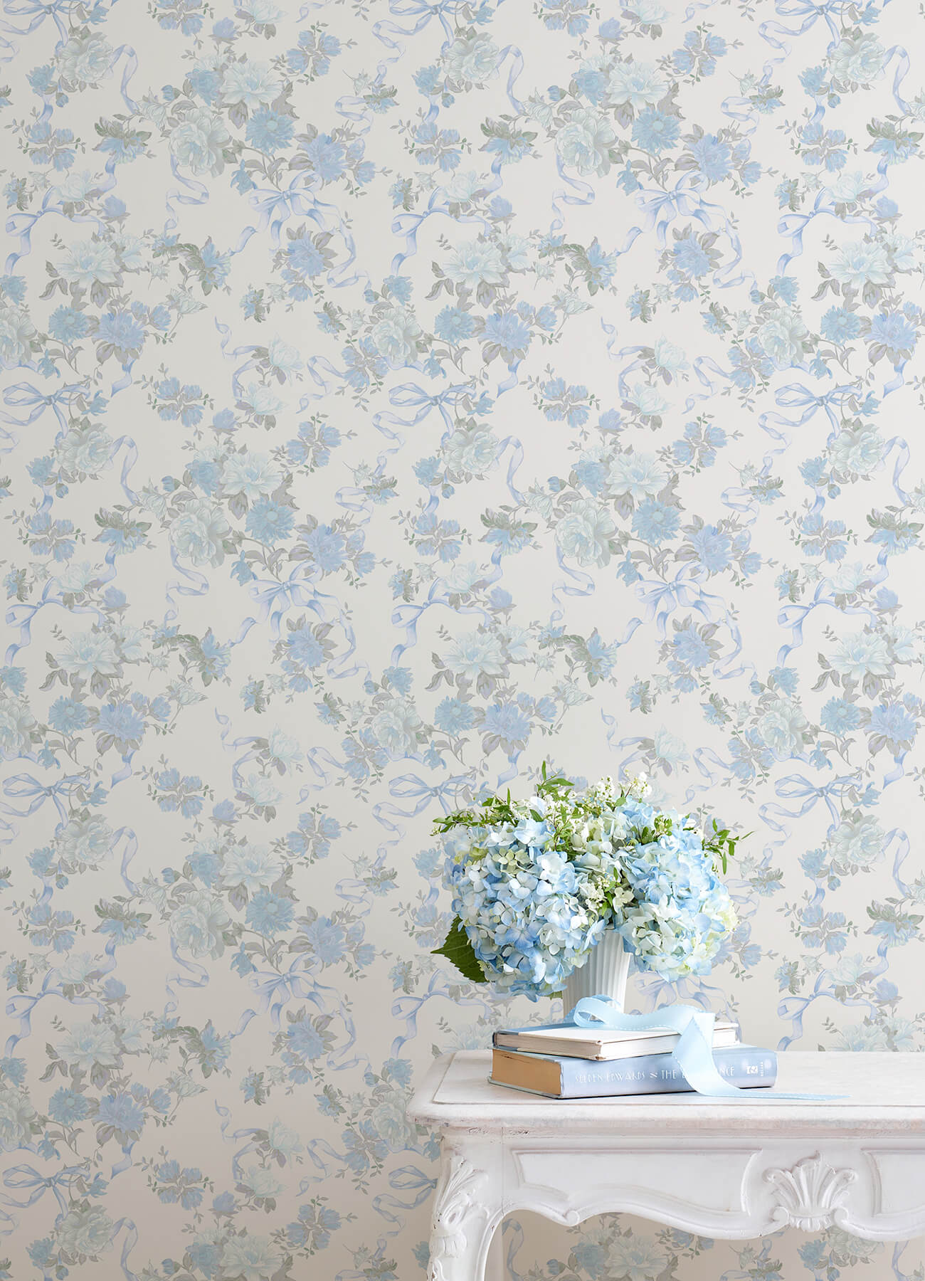 cabbage-rose-bow-dusty-river-blue-ribbons-roses-wallpaper-york-wallcoverings-ast4654 - York Wallcoverings Papel pintado