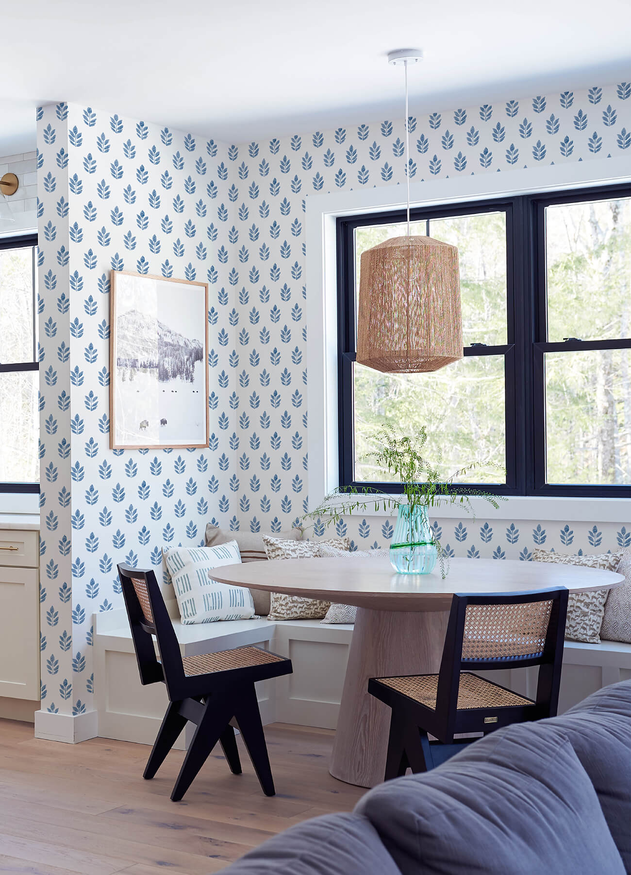 ervic-neutral-leaf-block-print-wallpaper-york-wallcoverings-3122-11302 - York Wallcoverings Papel pintado