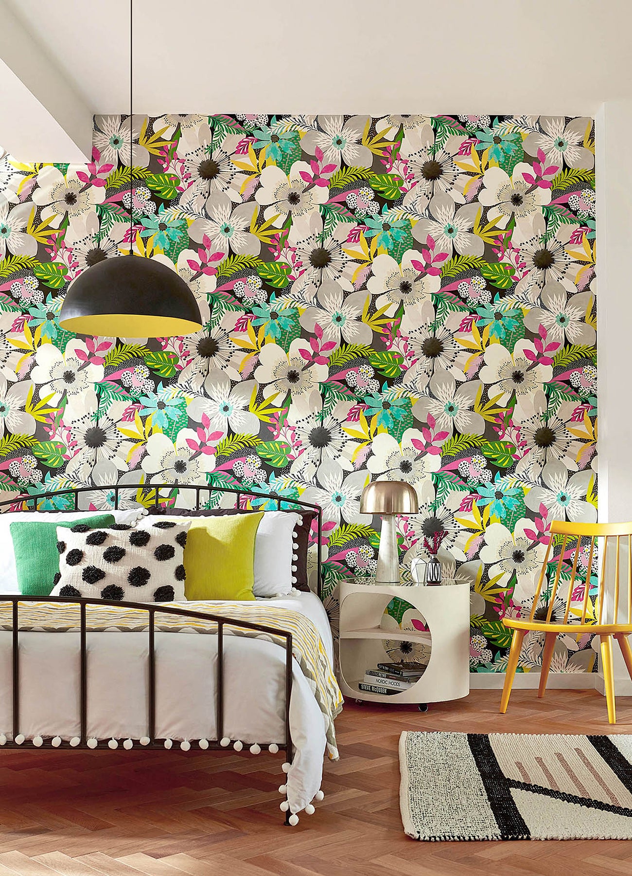janis-charcoal-floral-riot-wallpaper-york-wallcoverings-cep50101w - York Wallcoverings Papel pintado