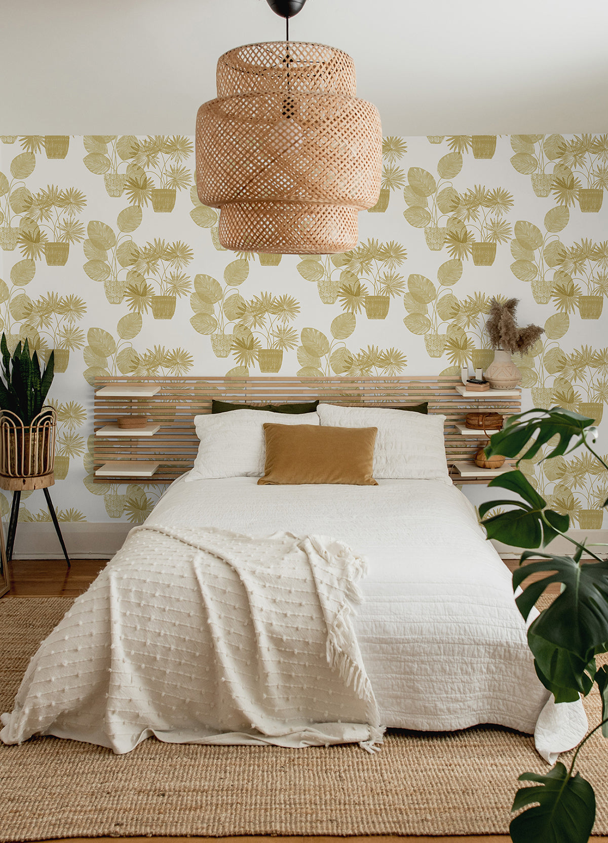 aida-gold-potted-plant-wallpaper-york-wallcoverings-4014-87557