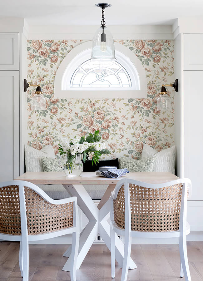 manon-blush-rose-stitch-wallpaper-york-wallcoverings-4072-70022 - York Wallcoverings Papel pintado