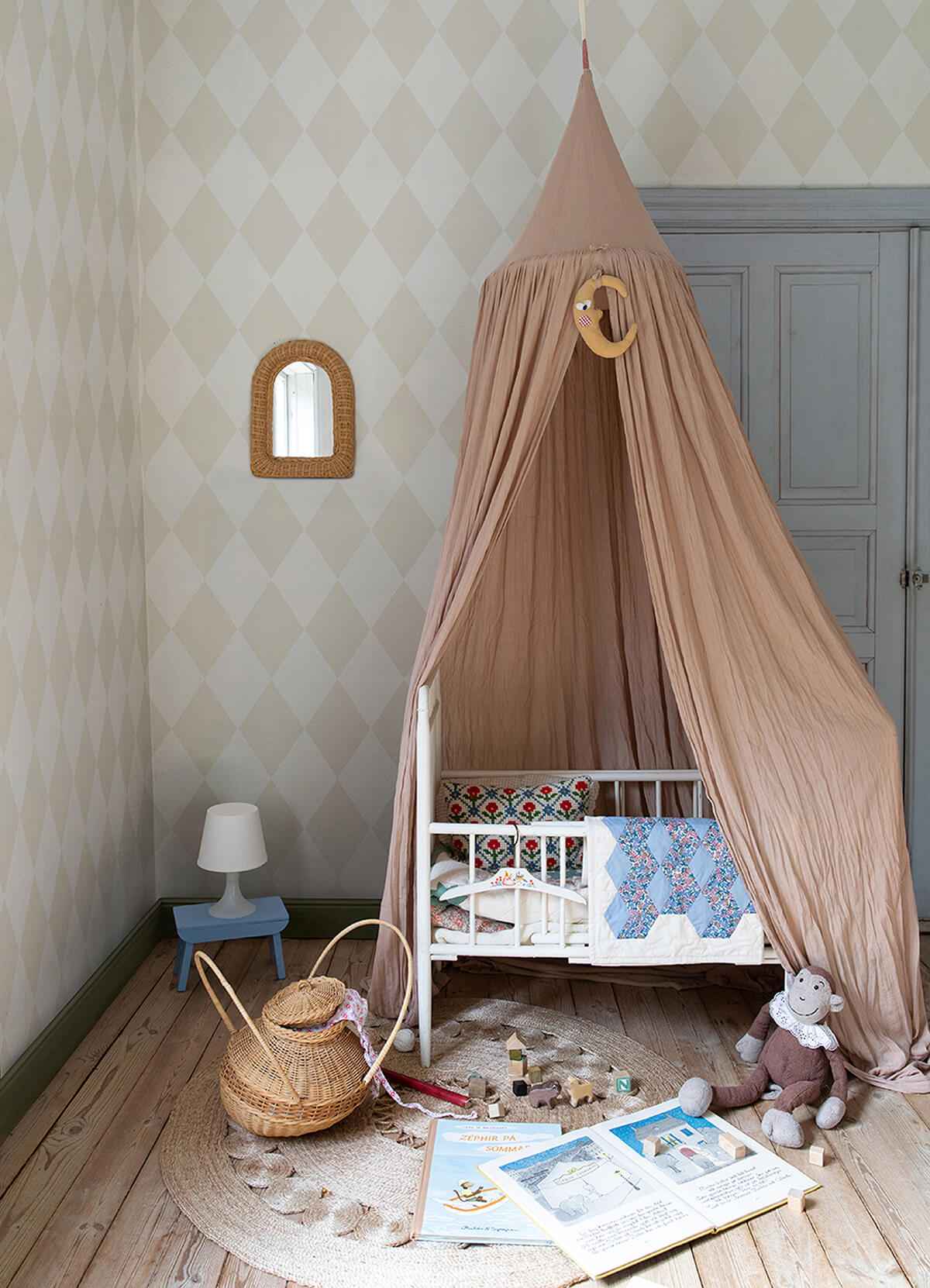 Kalas Light Grey Diamond Wallpaper - York Wallcoverings - 4111-63031 - York Wallcoverings Wallpaper