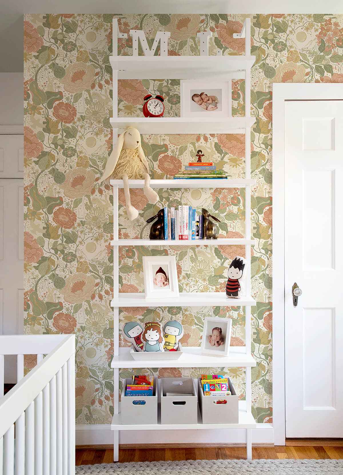 Växa Green Rabbits & Rosehips Wallpaper - York Wallcoverings - 4111-63012 - York Wallcoverings Wallpaper