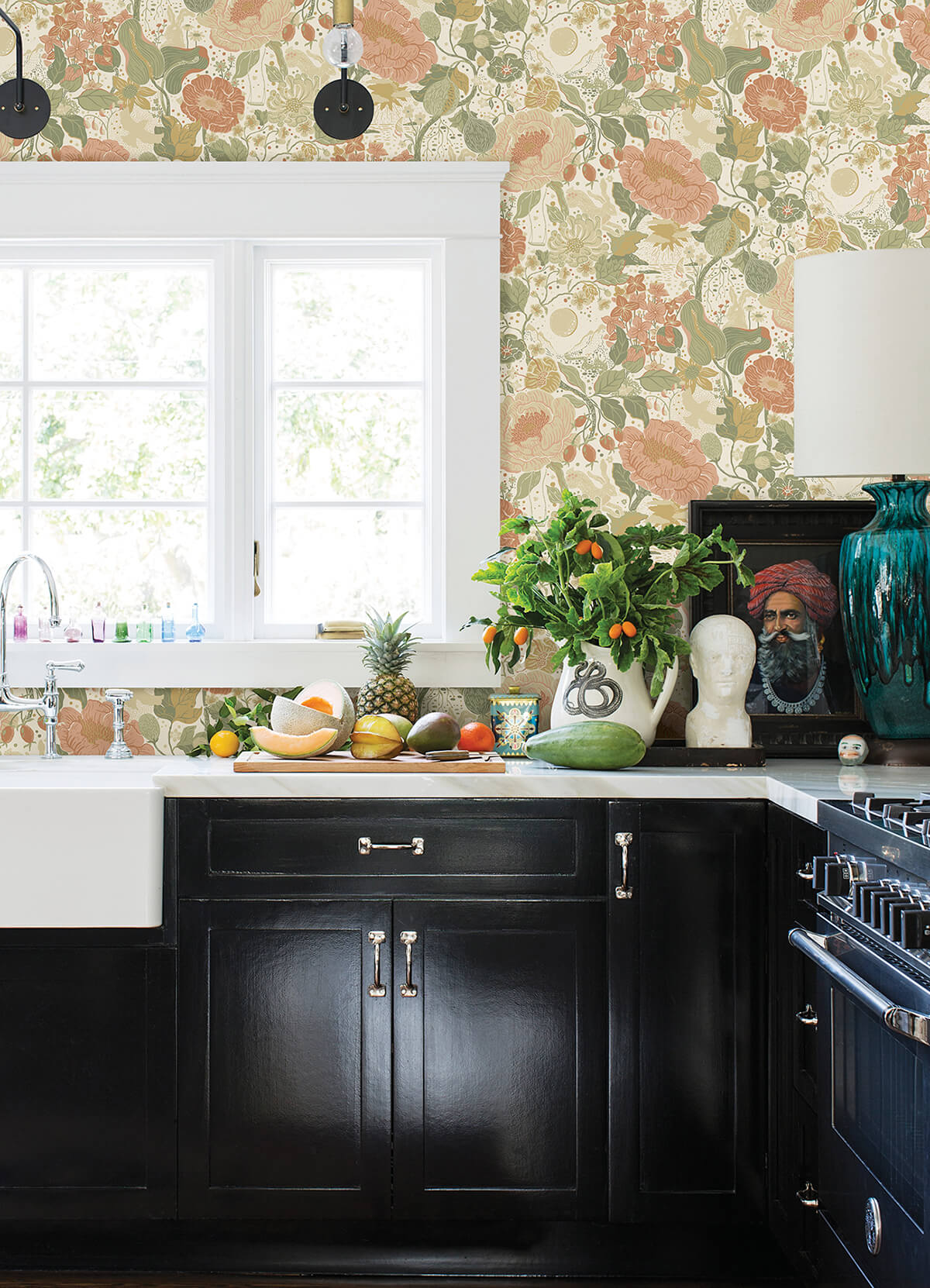vxa-green-rabbits-rosehips-wallpaper-york-wallcoverings-4111-63012 - York Wallcoverings Papel pintado