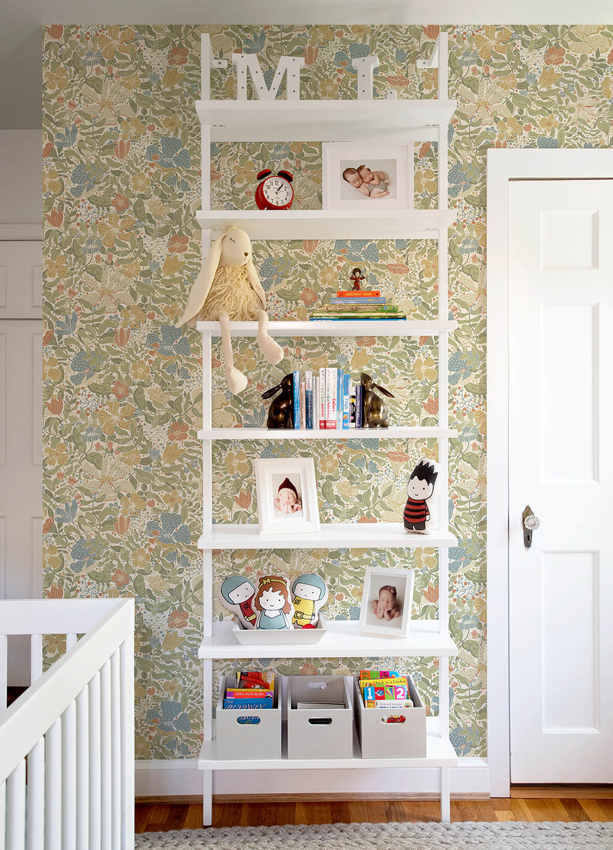 midsommar-light-green-floral-medley-wallpaper-york-wallcoverings-4111-63017 - York Wallcoverings Papel pintado