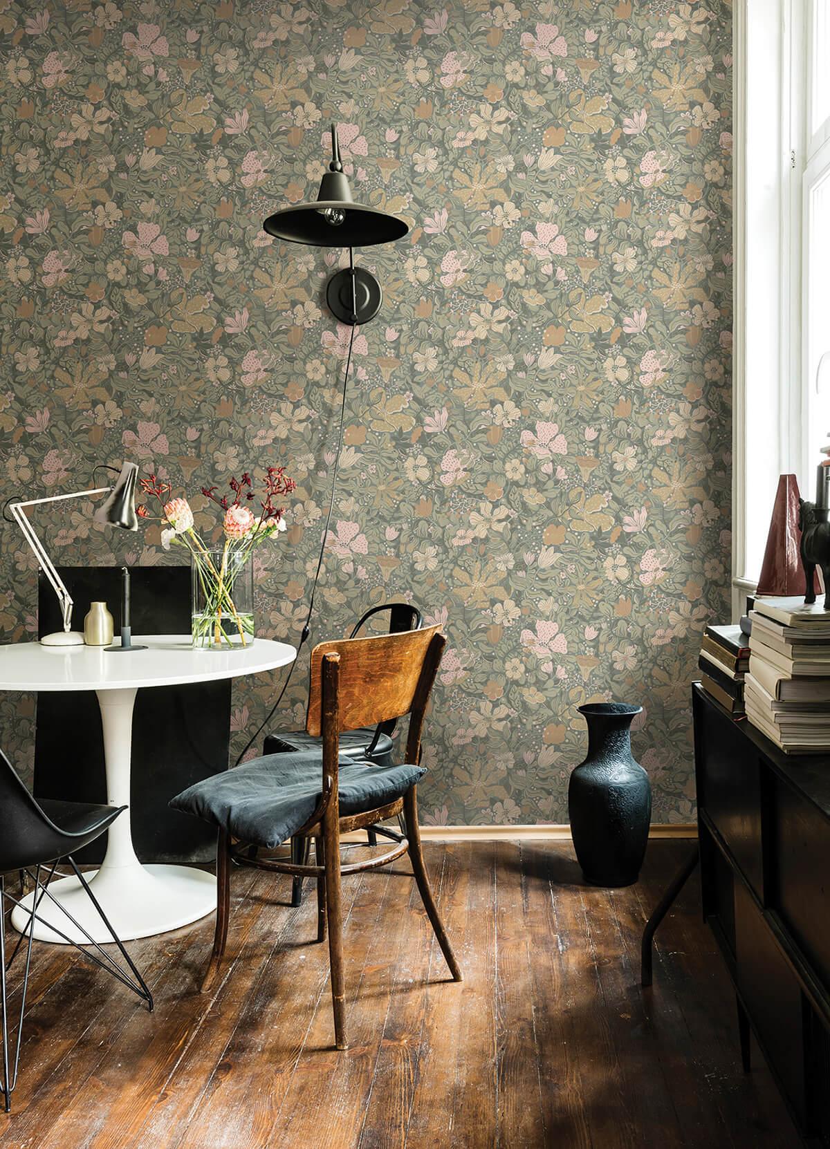 midsommar-grey-floral-medley-wallpaper-york-wallcoverings-4111-63020 - York Wallcoverings Papel pintado