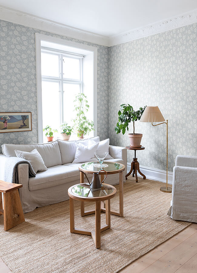 lizette-light-blue-charming-floral-wallpaper-york-wallcoverings-4080-15912 - York Wallcoverings Wallpaper
