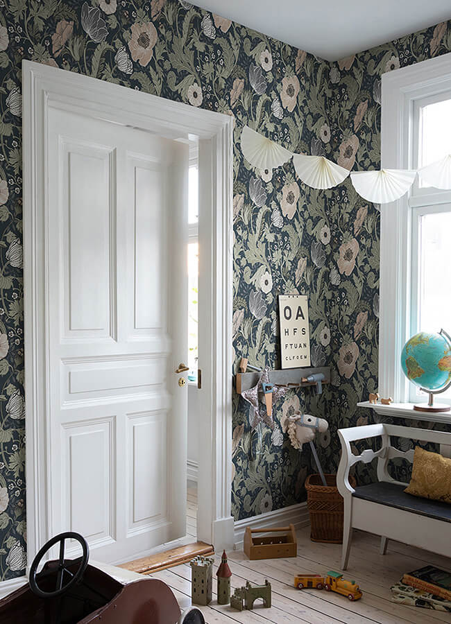 anemone-navy-floral-wallpaper-york-wallcoverings-4080-44103 - York Wallcoverings Wallpaper