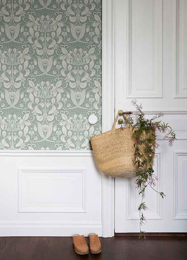 Berit Blue Floral Crest Wallpaper - York Wallcoverings - 4080-83129 - York Wallcoverings Wallpaper