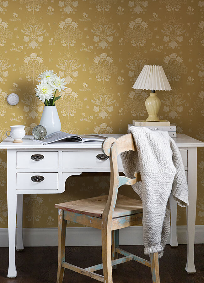 elda-gold-delicate-daisies-wallpaper-york-wallcoverings-4080-83135 - York Wallcoverings Papel pintado