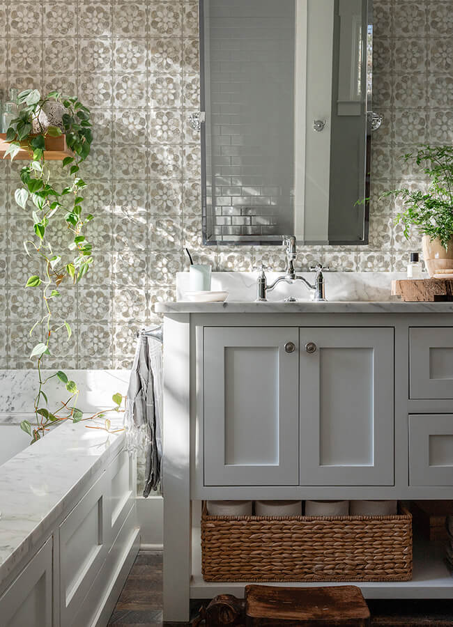 Izeda Taupe Floral Tile Wallpaper - York Wallcoverings - 2980-26195 - York Wallcoverings Wallpaper