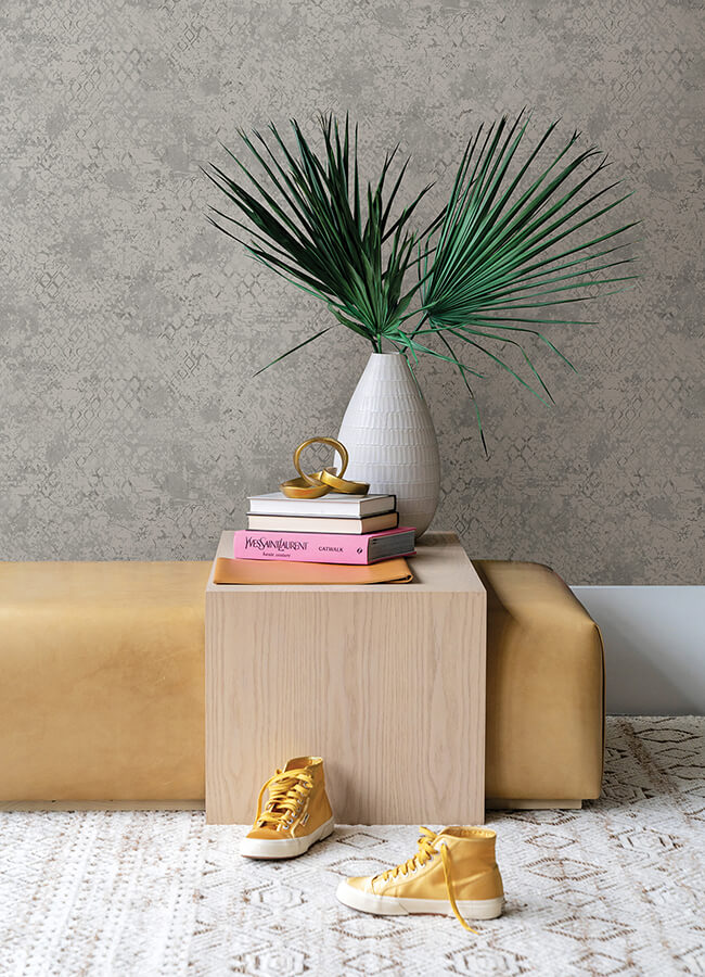 zilarra-light-grey-abstract-snakeskin-wallpaper-york-wallcoverings-4105-86616 - York Wallcoverings Wallpaper