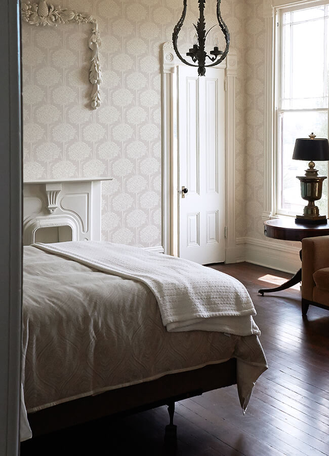 zaria-lavender-topiary-wallpaper-york-wallcoverings-4074-26623 - York Wallcoverings Papel pintado