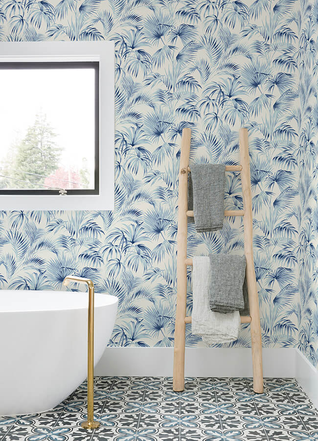 manaus-blue-palm-frond-wallpaper-york-wallcoverings-4071-71016 - York Wallcoverings Papel pintado