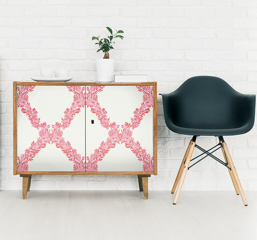 valentino-wreath-peel-and-stick-wallpaper-york-wallcoverings-scs6050 - York Wallcoverings Wallpaper