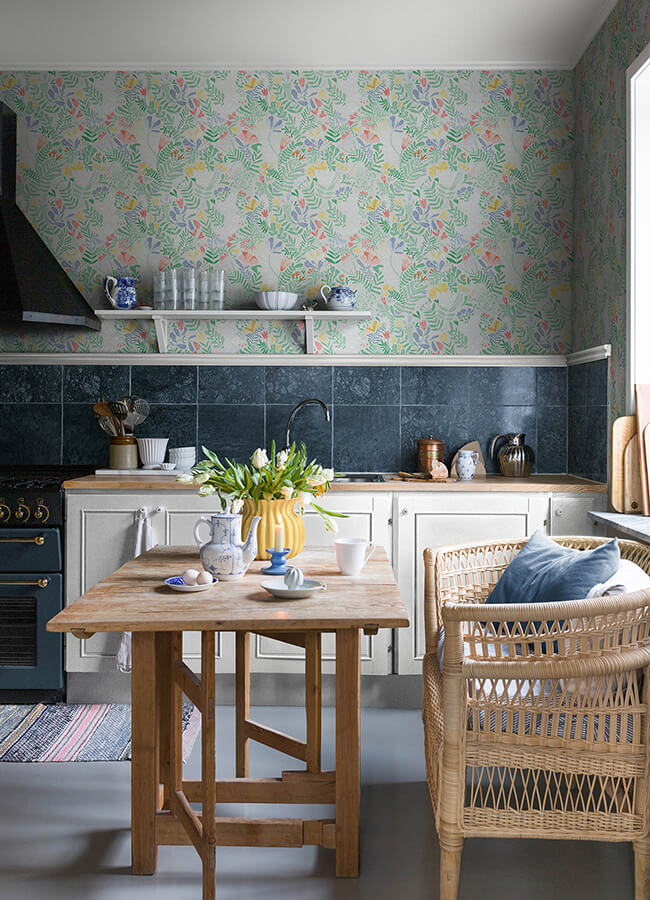 brittsommar-light-green-woodland-floral-wallpaper-york-wallcoverings-4143-22007 - York Wallcoverings Papel pintado