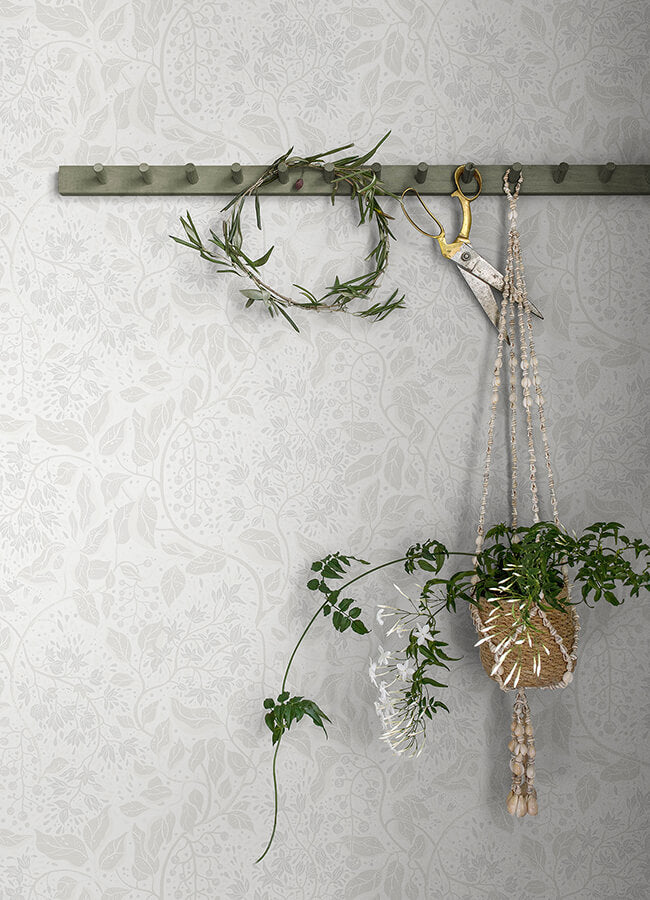 turi-light-grey-twining-vines-wallpaper-york-wallcoverings-4143-22021 - York Wallcoverings Wallpaper