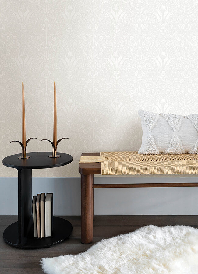 mara-light-grey-tulip-ogee-wallpaper-york-wallcoverings-4143-34007 - York Wallcoverings Papel pintado