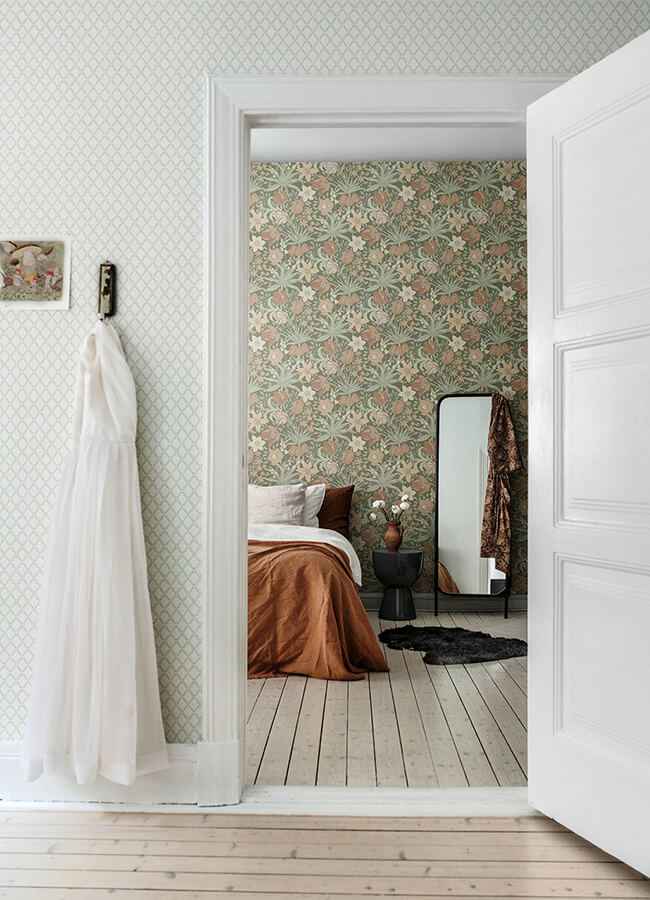 Cecilia Moss Tulip and Daffodil Wallpaper - York Wallcoverings - 4143-34029 - York Wallcoverings Wallpaper