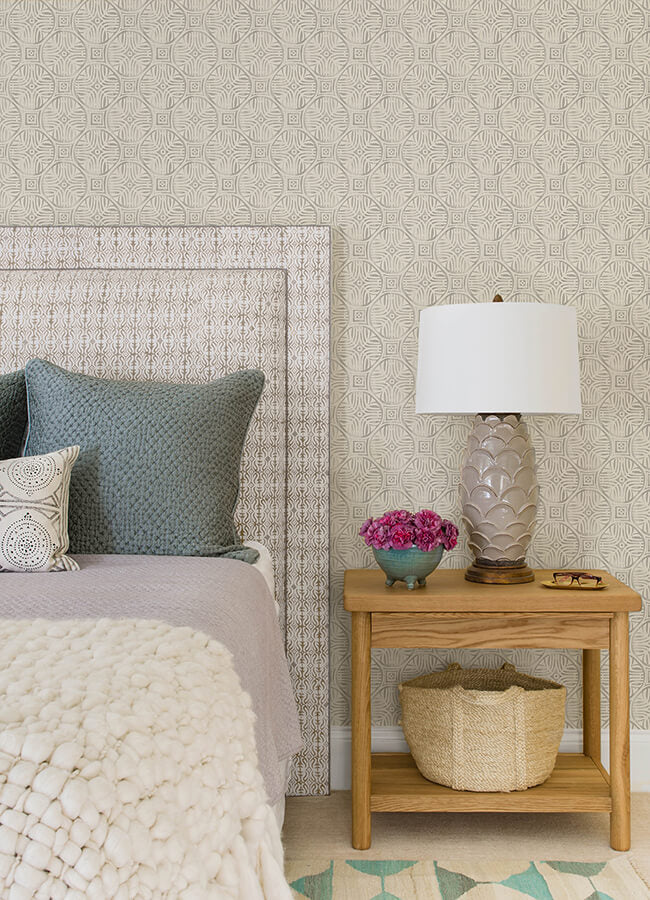 sandee-grey-medallion-wallpaper-york-wallcoverings-3125-72313 - York Wallcoverings Wallpaper