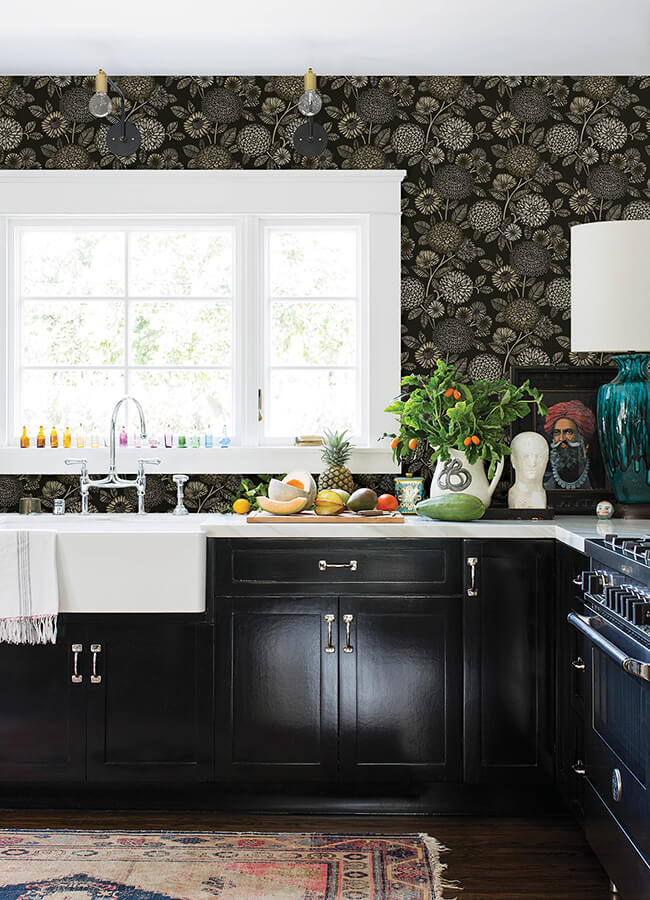 zalipie-black-floral-trail-wallpaper-york-wallcoverings-3125-72327 - York Wallcoverings Wallpaper