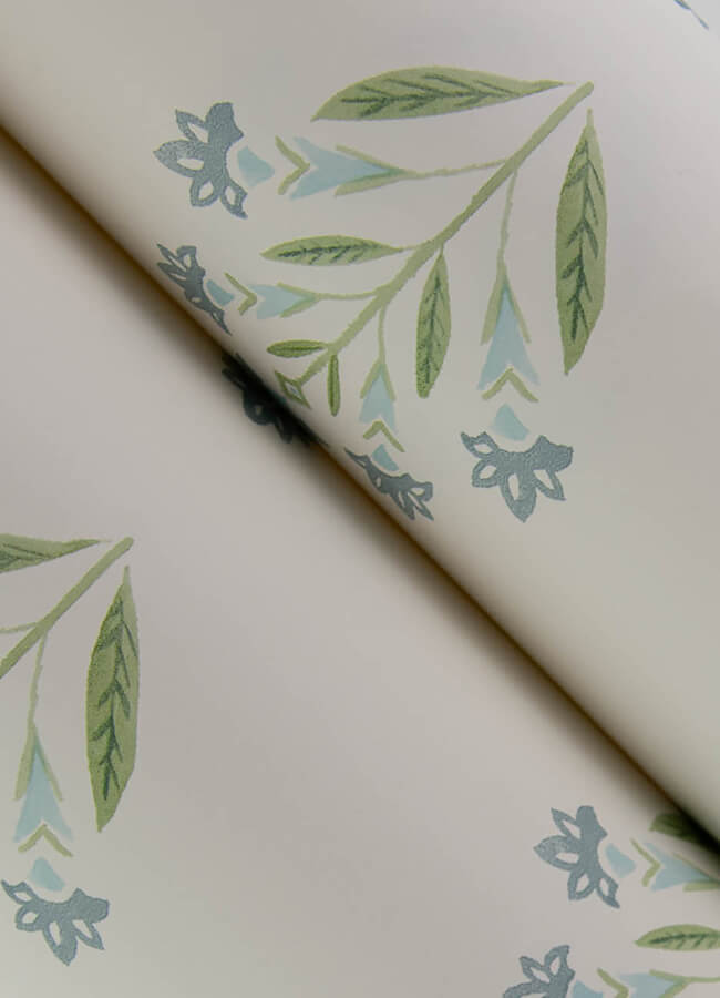 kova-aquamarine-floral-crest-wallpaper-york-wallcoverings-3125-72351 - York Wallcoverings Wallpaper