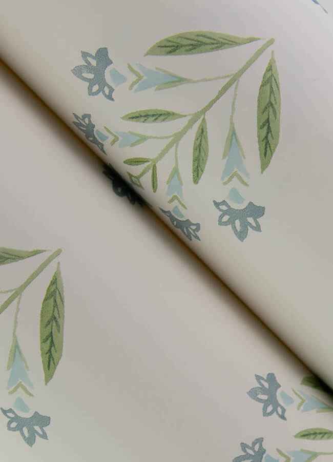 Kova Aquamarine Floral Crest Wallpaper - York Wallcoverings - 3125-72351