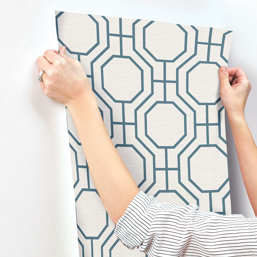 manor-blue-geometric-trellis-wallpaper-york-wallcoverings-4122-27048