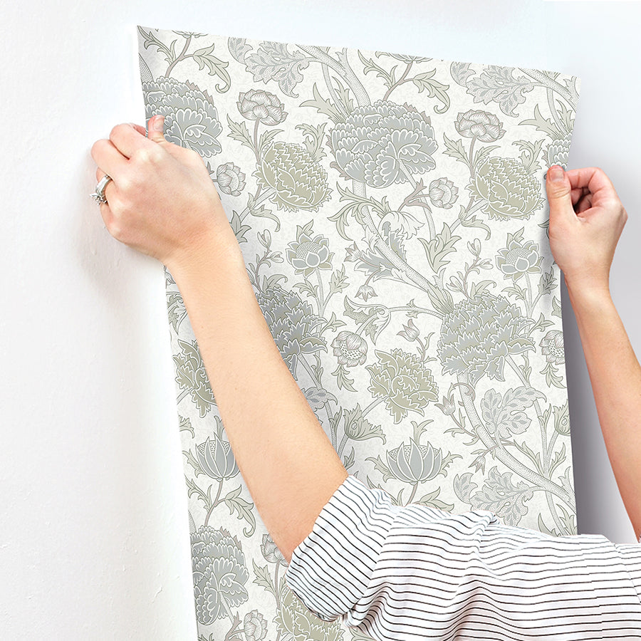cray-light-green-floral-trail-wallpaper-york-wallcoverings-4153-82032